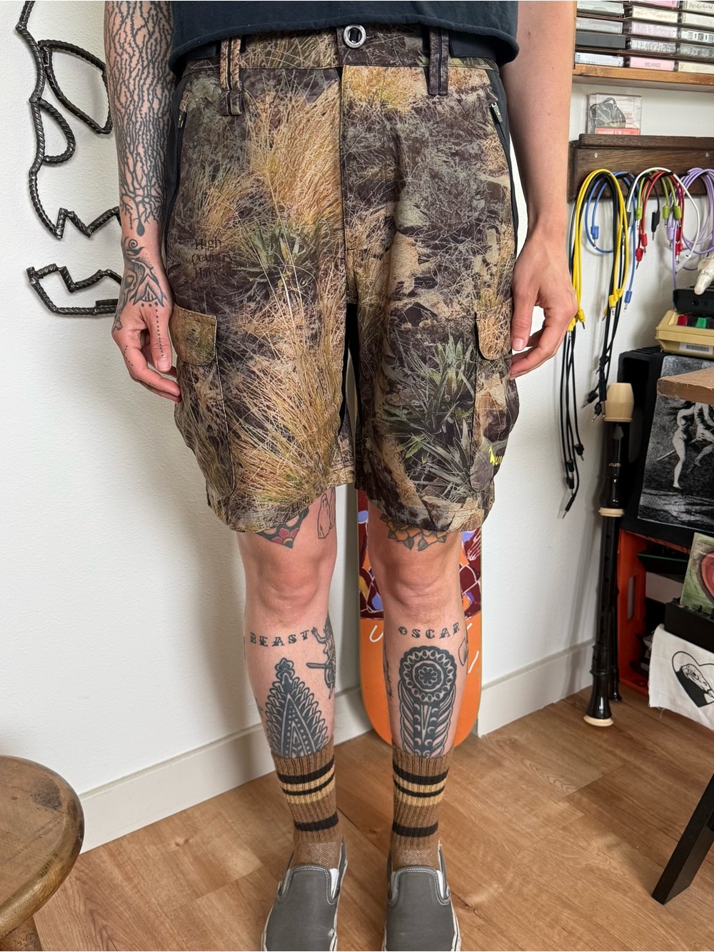 Huntech Roar Cargoz High Country Camo Shorts ~ Size Small